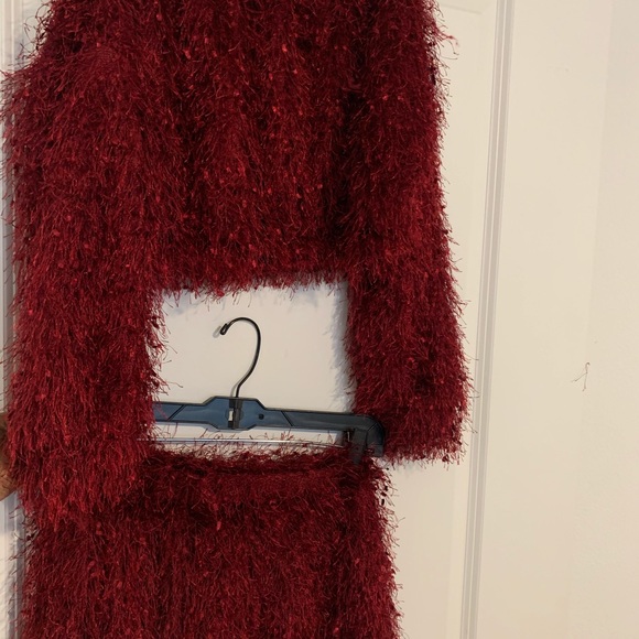 Two-Piece Shaggy Short Set - Picture 5 of 5